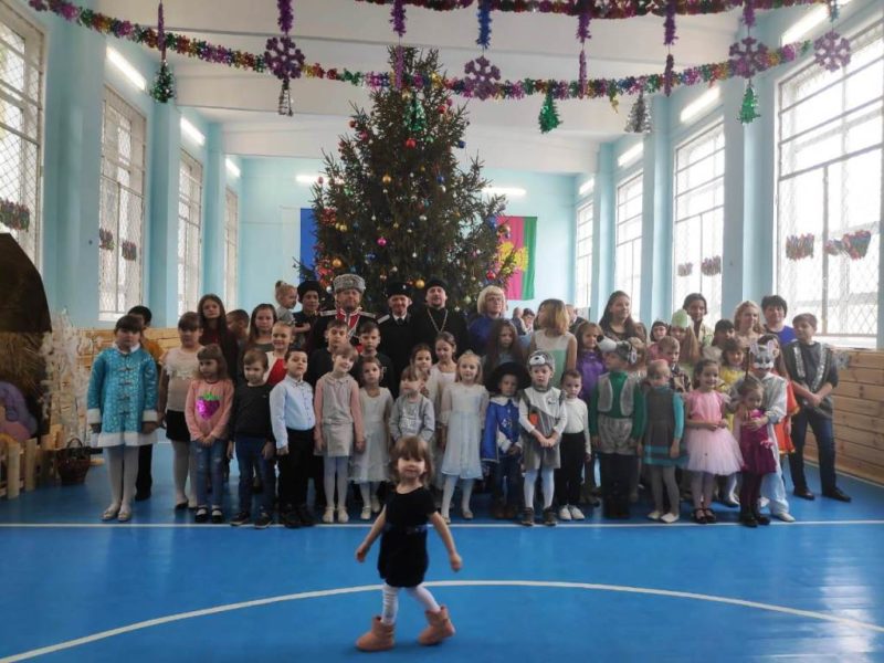 7 января в станице Казанской состоялась рождественская атаманская елка