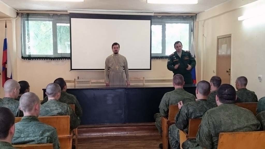 8 мая, в Неделю Антипасхи, состоялась очередная встреча протоиерея Кассиана Кравцова с военнослужащими воинской части №44565