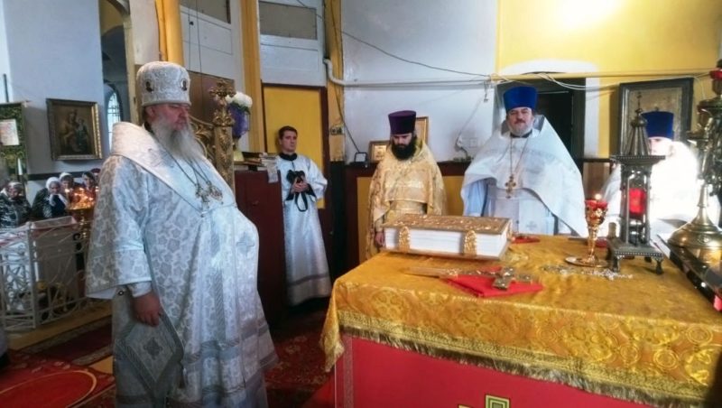 Епископ Тихорецкий и Кореновский Стефан совершил Божественную Литургию в храме Архистратига Михаила в станице Темижбекской