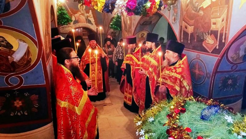 Священнослужители Кавказского благочиния совершили богослужение накануне дня памяти святого первомученика архидиакона Стефана