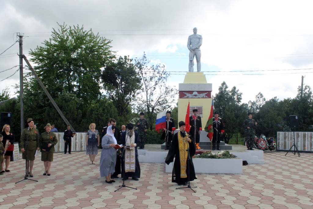 Погода в ст казанской. Ст Казанская Краснодарский край. Памятник ст Казанская кавказский район Краснодарский край. Достопримечательности станицы Казанской Кавказского района. Станица Казанская Краснодарский край достопримечательности.